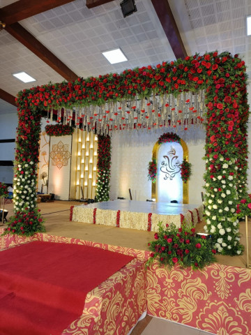 TRADITIONAL HINDU WEDDING